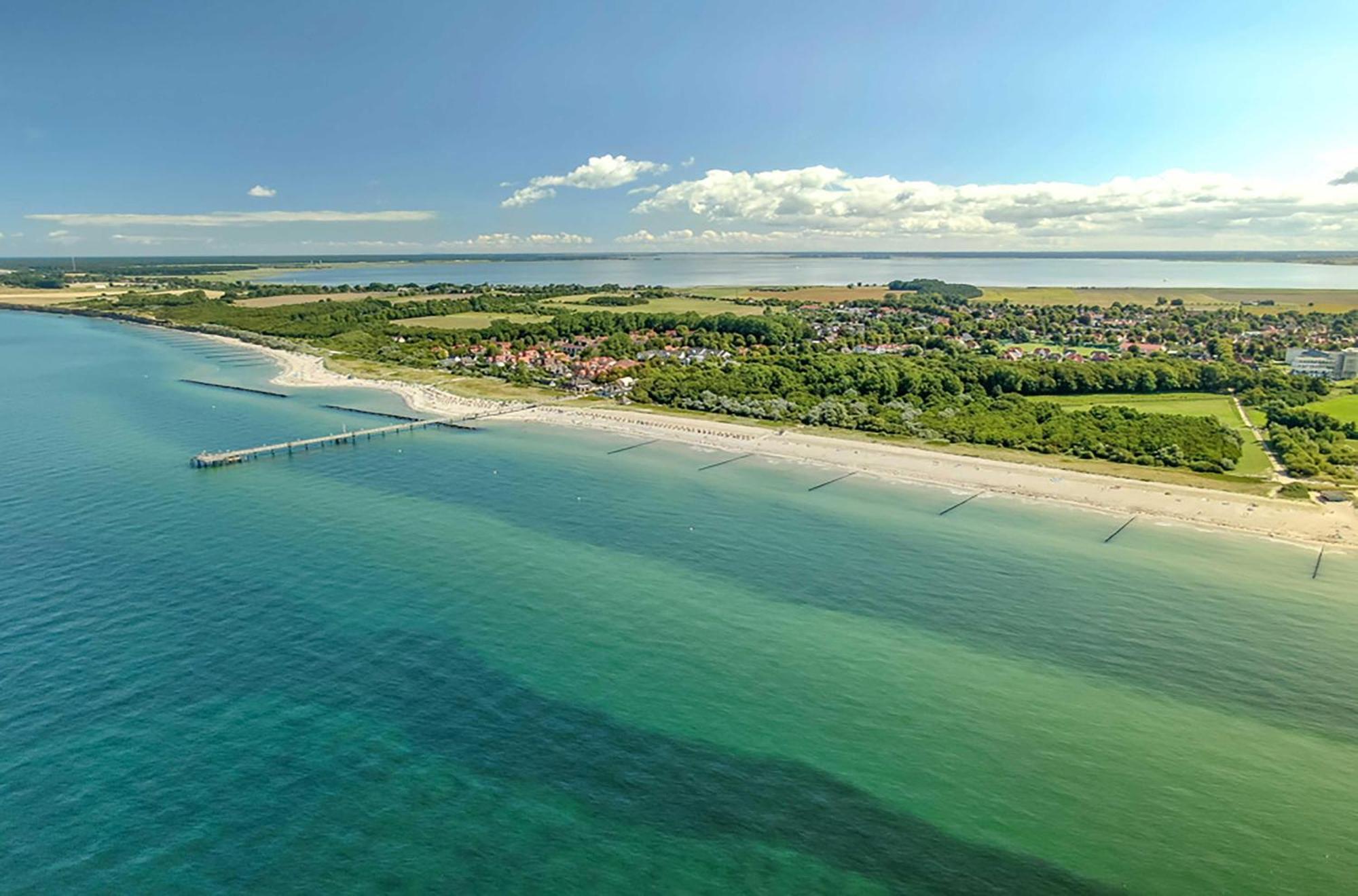 Ferienwohnung Ostseeblick Mit Balkon Wustrow  Bagian luar foto